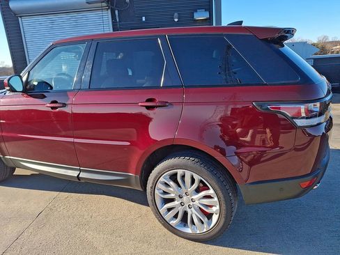 Used 2017 Land Rover Range Rover Sport SE image 7