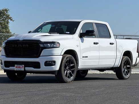 New 2026 RAM 1500 Laramie AWD/4WD image 7