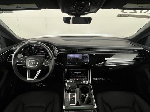 Used 2025 Audi Q8 Premium Plus w/ Premium Plus Package image 17