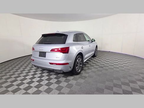 Used 2023 Audi Q5 2.0T Premium w/ Convenience Package AWD/4WD image 40