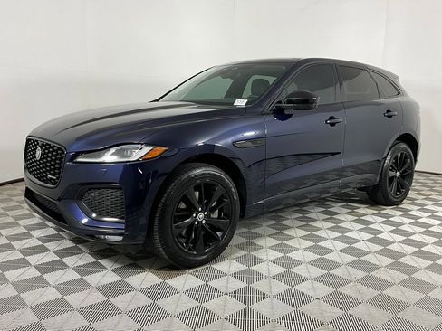 Used 2025 Jaguar F-PACE R-Dynamic S image 1