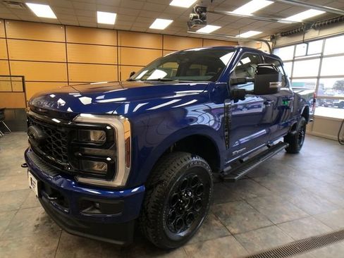 New 2026 Ford F250 Lariat w/ Black Appearance Package image 3
