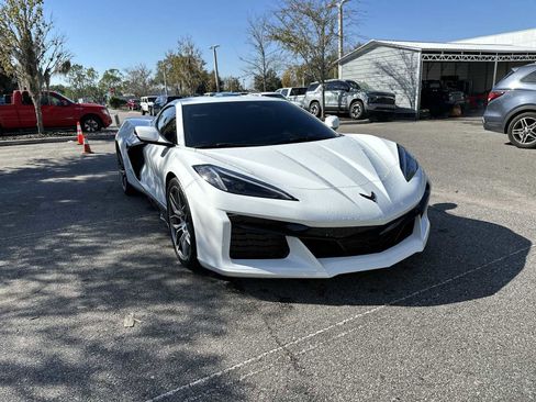 Used 2024 Chevrolet Corvette Z06 image 8