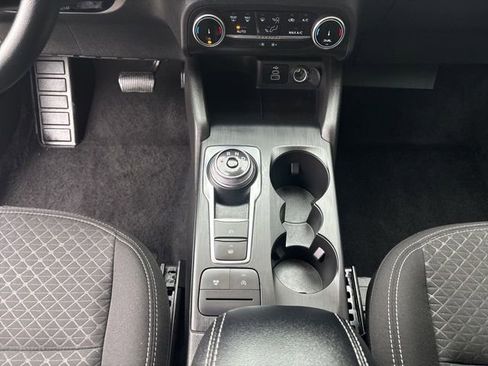 Used 2025 Ford Escape Active image 10