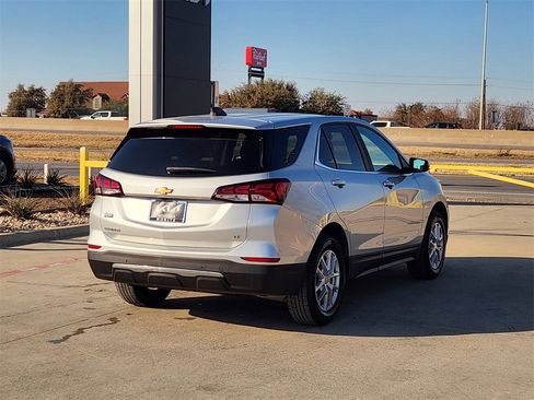 Used 2022 Chevrolet Equinox LT image 4