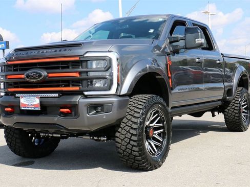 New 2026 Ford F250 Lariat w/ Black Appearance Package image 1