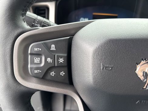 New 2025 Ford Bronco Outer Banks w/ Sasquatch Package AWD/4WD image 24