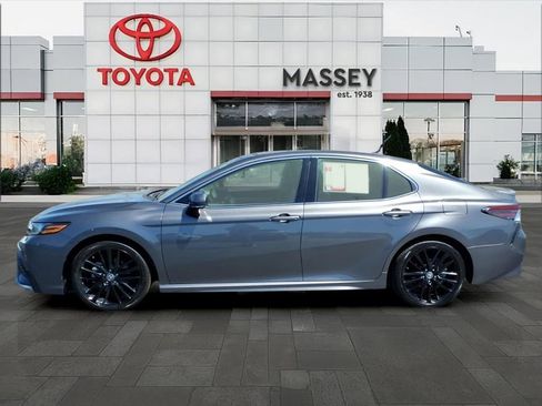 Used 2022 Toyota Camry XSE w/ Navigation Package FWD image 6