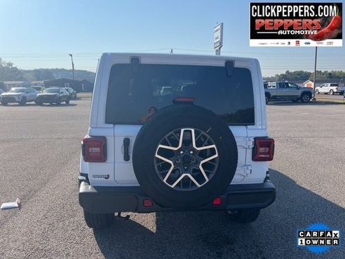 Used 2024 Jeep Wrangler Sahara w/ Technology Group image 5