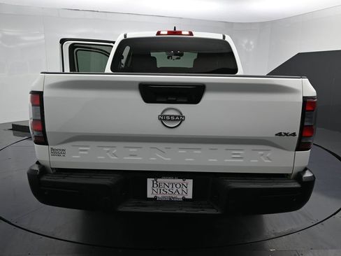 Used 2022 Nissan Frontier S w/ Technology Package AWD/4WD image 10