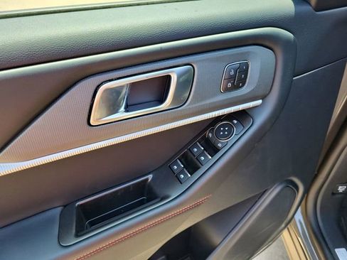 New 2026 Ford Explorer ST-Line w/ ST-Line Street Pack RWD image 15