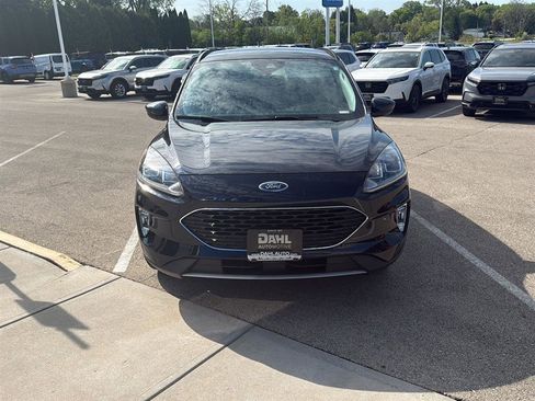 Used 2021 Ford Escape SEL FWD image 2