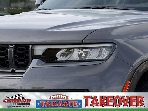 New 2026 Jeep Grand Cherokee Limited AWD/4WD image 10