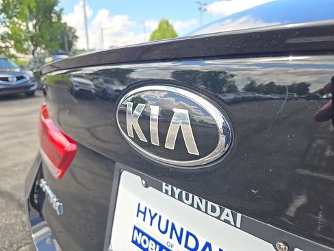 Used 2020 Kia Optima S FWD image 13