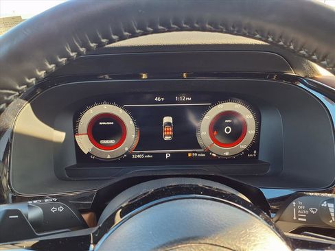 Used 2023 Nissan Pathfinder Platinum w/ Cargo Package image 10