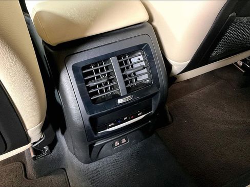 Used 2023 BMW X3 sDrive30i w/ Premium Package image 34