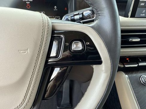 Used 2020 Lincoln Aviator Reserve w/ Equipment Group 201A image 30