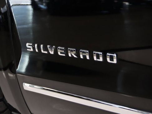 Used 2018 Chevrolet Silverado 1500 LTZ Z71 w/ LTZ Plus Package image 19