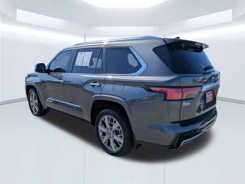 Used 2024 Toyota Sequoia Capstone image 6