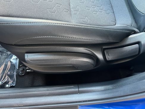 Used 2025 Kia Seltos S image 23