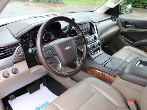 Used 2019 Chevrolet Tahoe Premier AWD/4WD image 25
