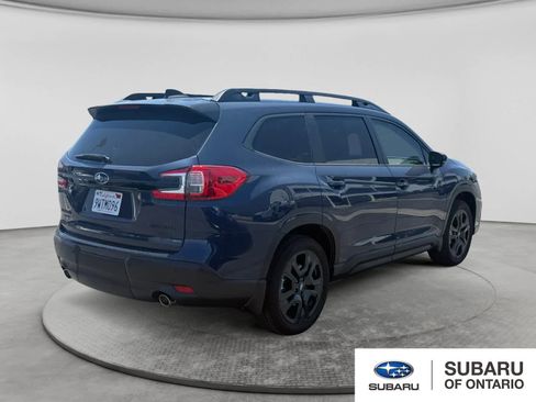 Used 2025 Subaru Ascent Onyx Edition w/ Onyx Package AWD/4WD image 5