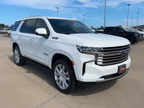 Used 2023 Chevrolet Tahoe High Country AWD/4WD image 3