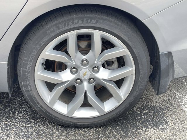 Used 2017 Chevrolet Impala Premier w/ Enhanced Convenience Package FWD image 14