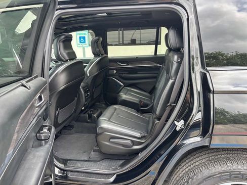 Used 2022 Jeep Grand Cherokee L Overland w/ Luxury Tech Group IV image 25