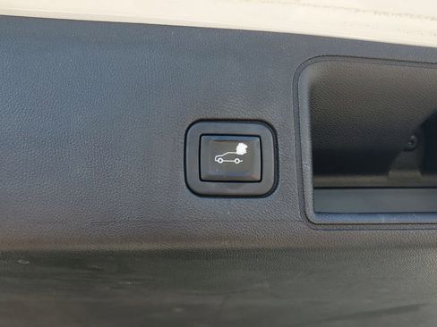 Used 2022 GMC Terrain AT4 w/ Infotainment Package II AWD/4WD image 10