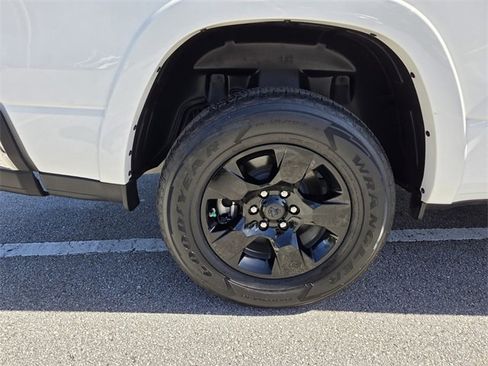 Used 2025 RAM 1500 Big Horn image 22