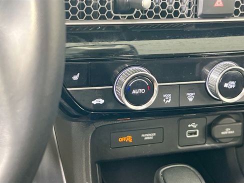 Used 2022 Honda Civic EX image 17