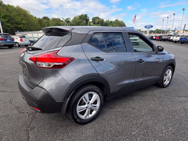 Used 2020 Nissan Kicks S FWD image 8