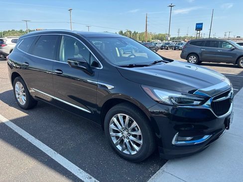 Certified 2020 Buick Enclave Premium w/ Sun and Sites Package AWD/4WD image 3