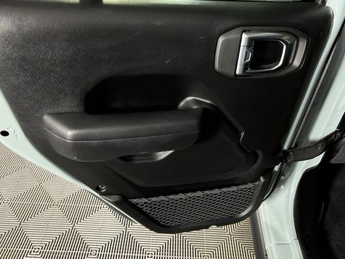 Used 2023 Jeep Wrangler Unlimited w/ Cold Weather Group image 27