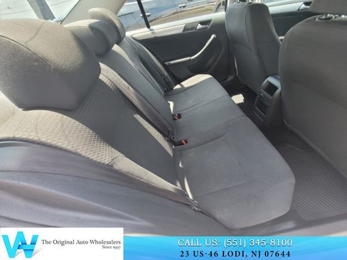 Used 2015 Volkswagen Jetta SE FWD image 17
