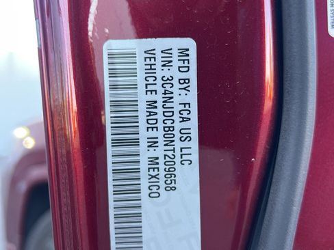 Used 2022 Jeep Compass High Altitude image 35