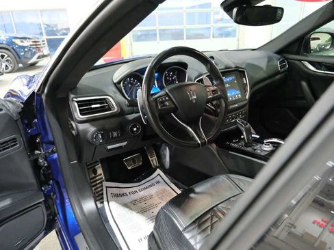 Used 2019 Maserati Ghibli S GranSport image 16