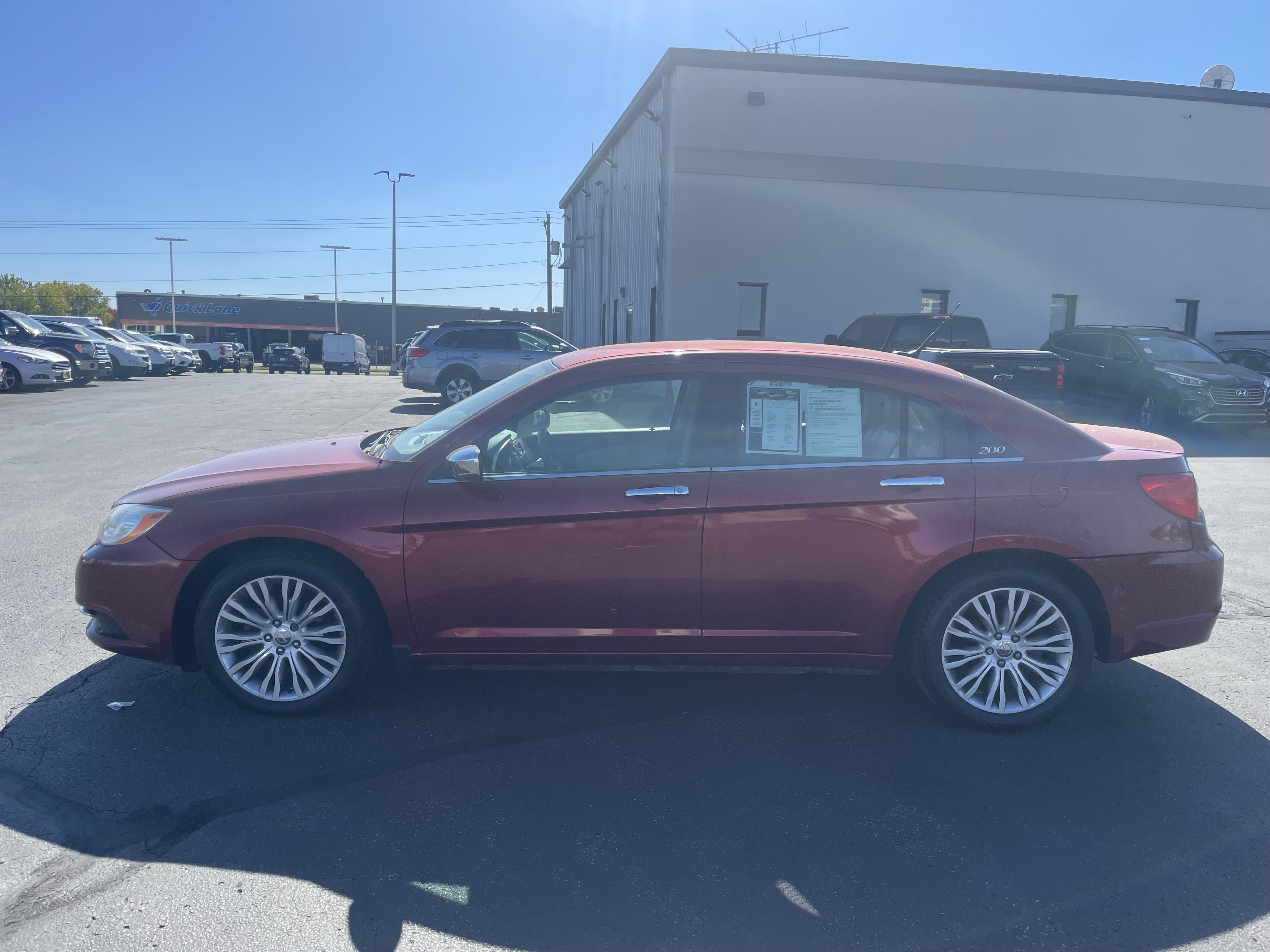 Used 2011 Chrysler 200 Limited FWD image 6