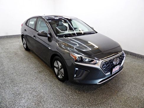 Used 2020 Hyundai Ioniq Blue FWD image 3