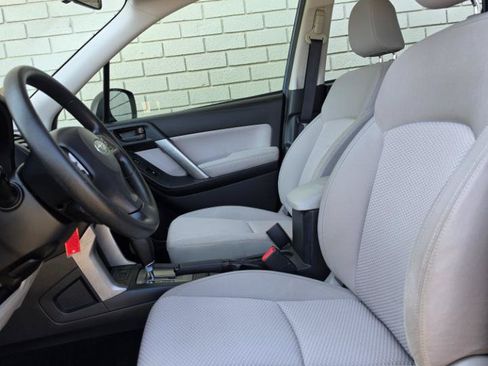 Used 2015 Subaru Forester 2.5i w/ Alloy Wheel Package AWD/4WD image 11