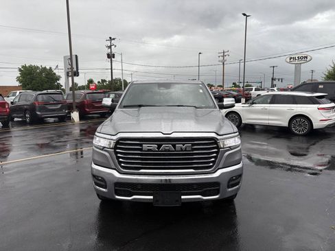 Used 2025 RAM 1500 Laramie AWD/4WD image 3