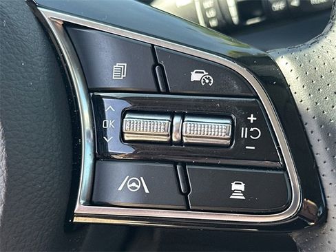Used 2024 Kia Seltos SX image 33