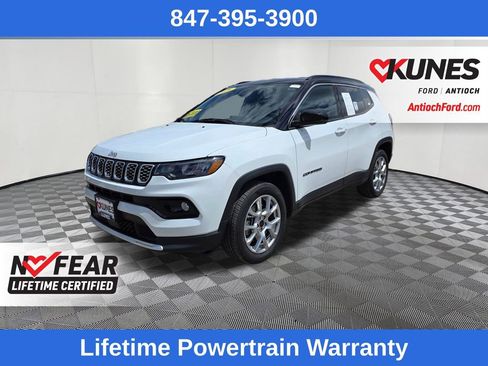 Used 2025 Jeep Compass Limited AWD/4WD image 3