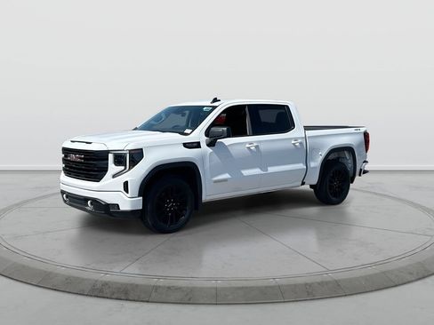 Used 2025 GMC Sierra 1500 Elevation AWD/4WD image 4