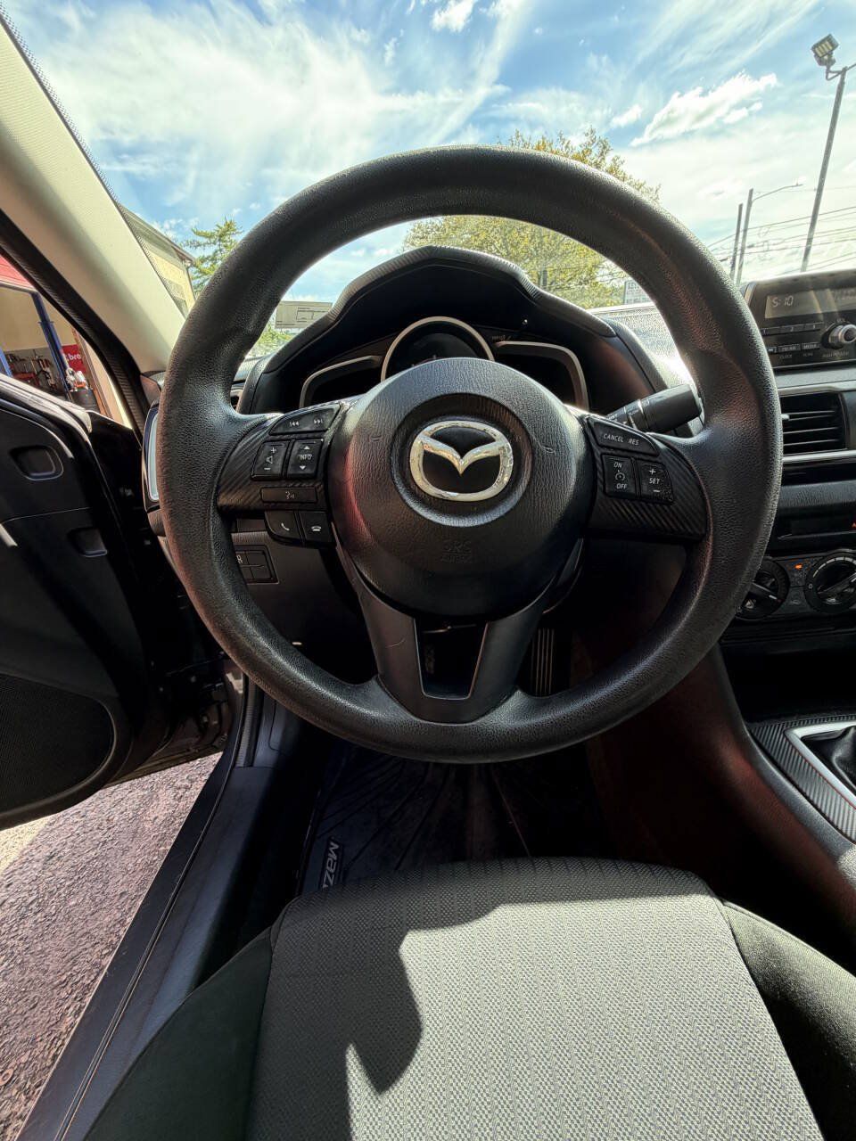 Used 2014 MAZDA MAZDA3 i Sport FWD image 32