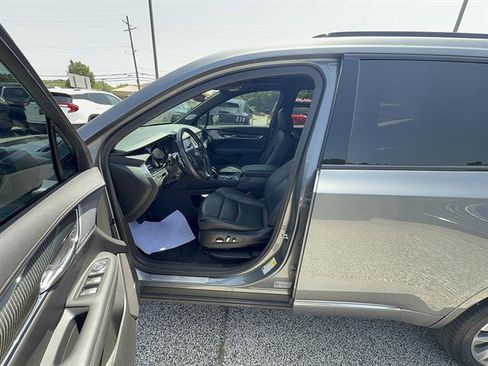 Used 2021 Cadillac XT6 Sport AWD/4WD image 11
