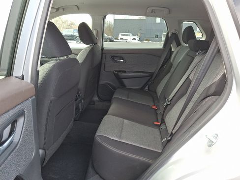 Certified 2022 Nissan Rogue SV image 12