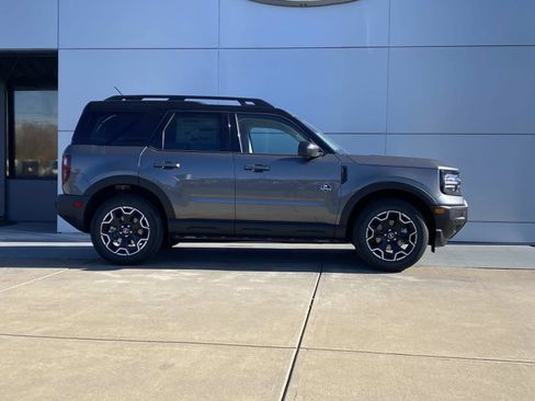 New 2025 Ford Bronco Sport Outer Banks w/ Outer Banks Tech Package+ image 3
