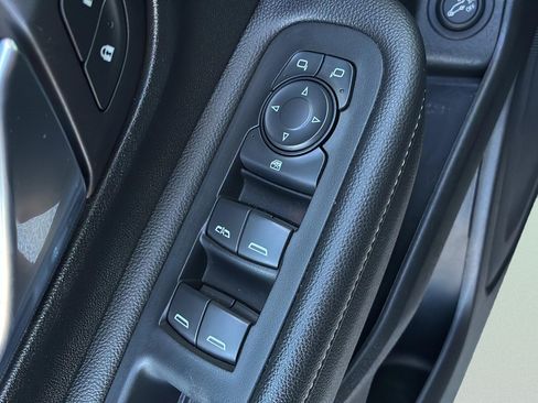 Used 2022 GMC Terrain SLE w/ Driver Convenience Package FWD image 24